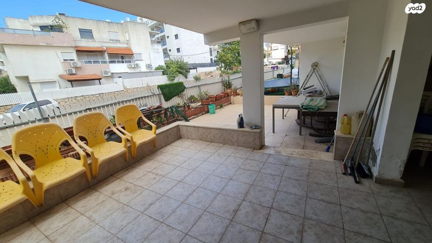 דו משפחתי, שדרות בורוכוב, מרכז העיר, קרית אתא