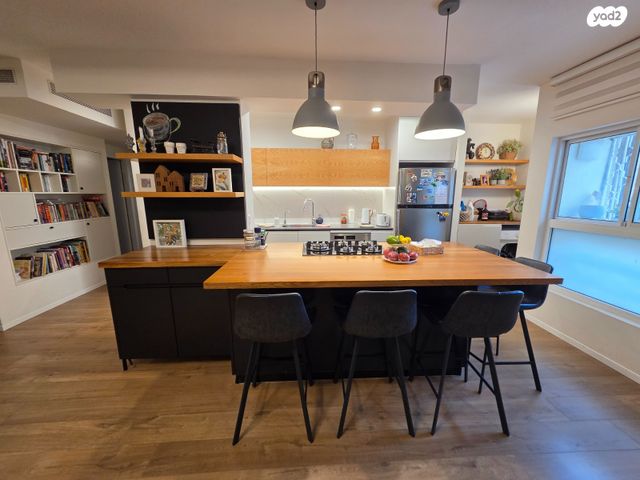 דירה, כפר סבא