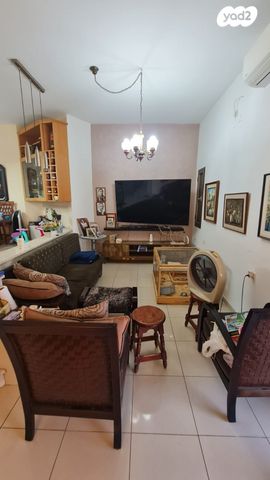 דו משפחתי, שדרות בורוכוב, מרכז העיר, קרית אתא