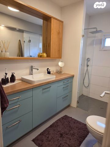 דירה, כפר סבא