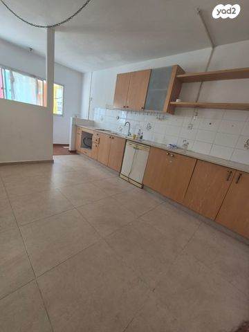 דירה, אלחריזי, נאות שקמה, ראשון לציון