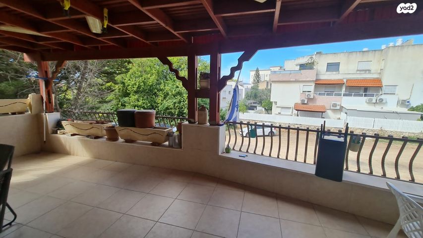 דו משפחתי, שדרות בורוכוב, מרכז העיר, קרית אתא