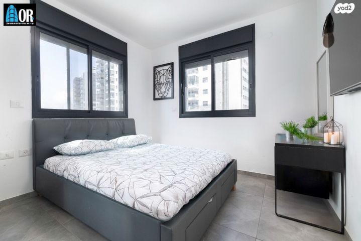 דירה, יעקב דורי, נאות שמיר, רמלה