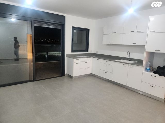 דירה, יערות הכרמל, נופי בן שמן, לוד