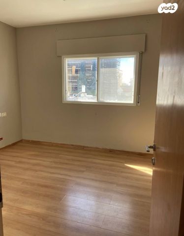 דירה, מקס נורדאו, עיר, מרכז העיר, נהריה