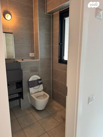 דירה, תוצרת הארץ, תל אביב יפו