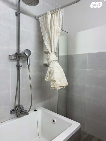 דירה, בורוכוב, עמידר, נהריה