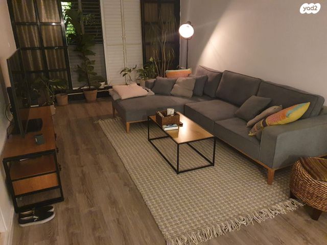 דירה, העצמאות, הרצליה