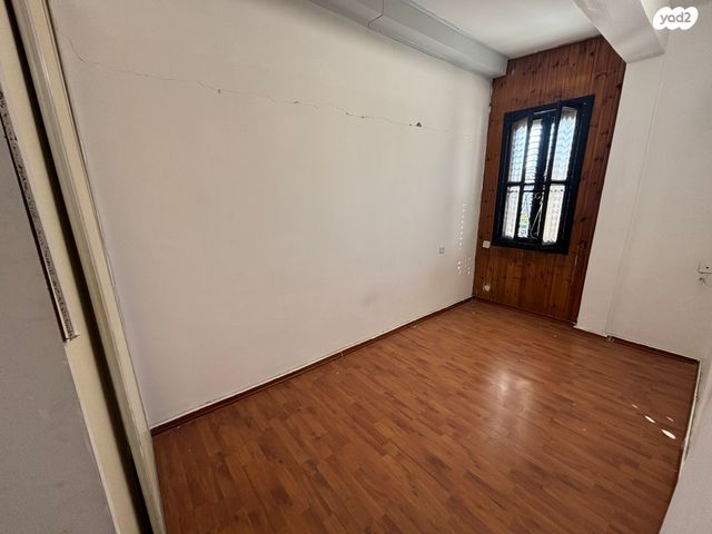 דירה, כצנלסון, פועלי הרכבת, גבעתיים