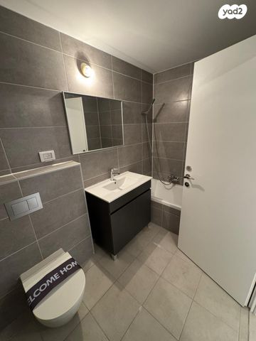 דירה, תוצרת הארץ, תל אביב יפו