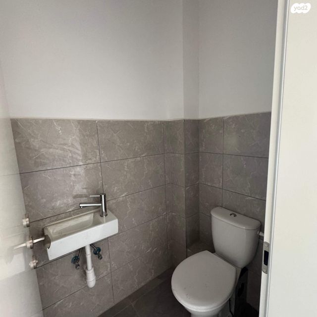 דירה, נתיבות