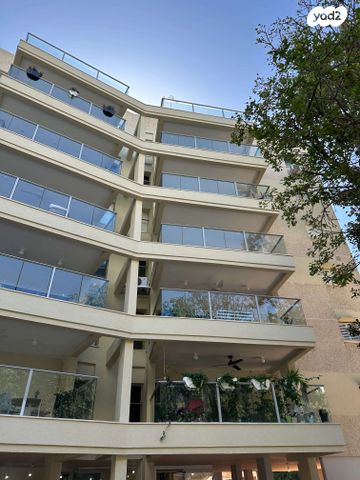 אליהו בית צורי 