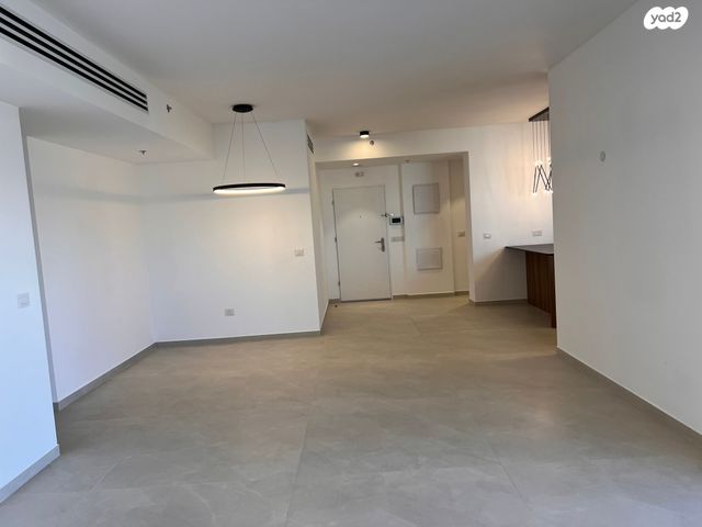 דירה, אייזיק רמבה, נוף הטיילת, נתניה