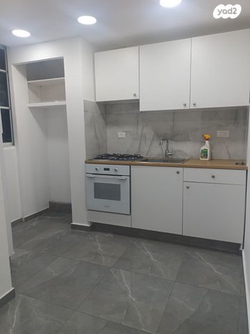 דירה, נתן אלבז, רובע ו', אשדוד