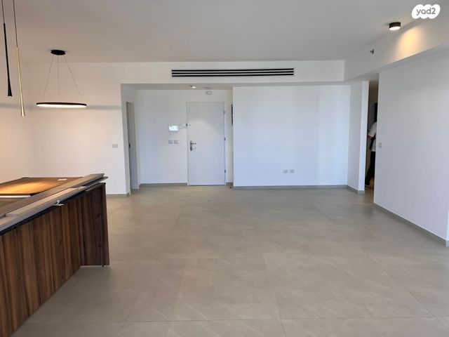 דירה, אייזיק רמבה, נוף הטיילת, נתניה