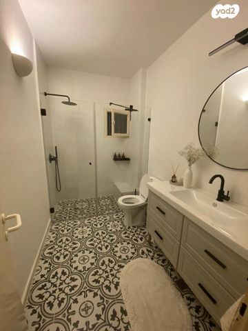 דירה, העצמאות, הרצליה