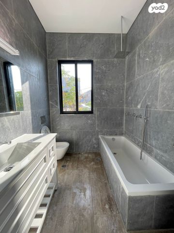 דופלקס, העוגן, עג'מי, גבעת העליה, תל אביב יפו