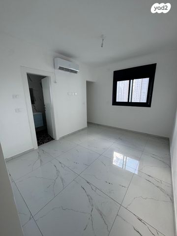 דירה, צפון מערב מרכז העיר, נתניה