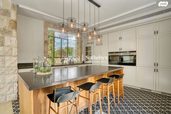 בית פרטי/ קוטג', סביון