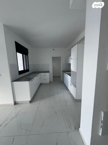 דירה, צפון מערב מרכז העיר, נתניה