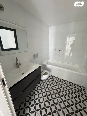 דירה, אמנון ליפקין שחק 3, נתניה