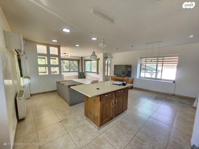 בית פרטי/ קוטג', גבעת כ''ח, גבעת כ"ח