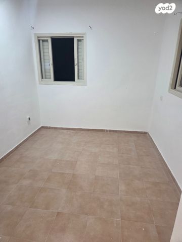 דירה, הכנסת, רסקו ב', חולון