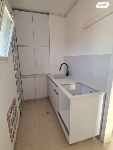 דירה, קרית עמל, קרית טבעון