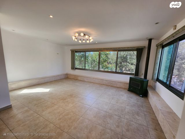 בית פרטי/ קוטג', גבעת כ''ח, גבעת כ"ח