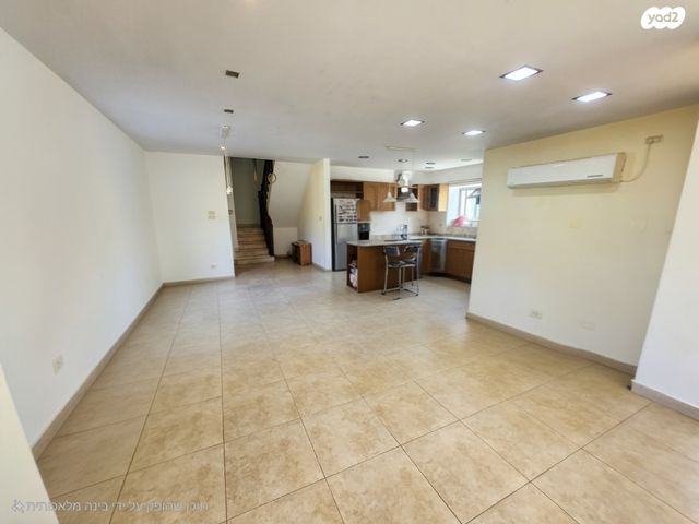 בית פרטי/ קוטג', גבעת כ''ח, גבעת כ"ח