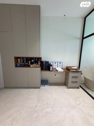 משרדים, נס ציונה