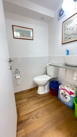 משרדים, בני עטרות, בני עטרות