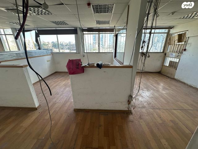 מחסנים, כינרת, אזור תעשיה צפון, בני ברק