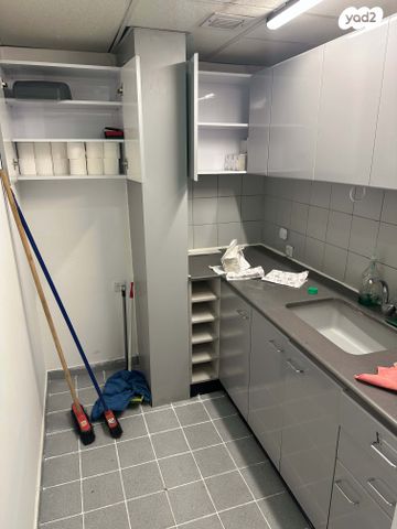 משרדים, לח"י, שאר העיר, בני ברק