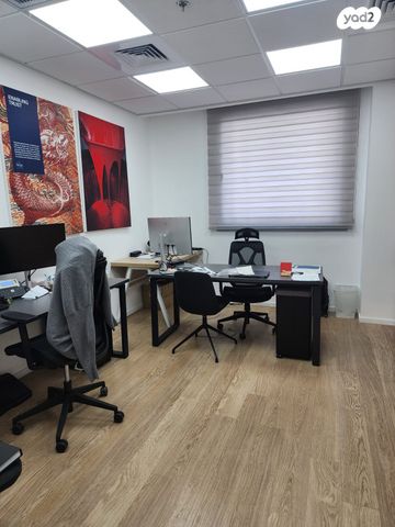 משרדים, הרצליה