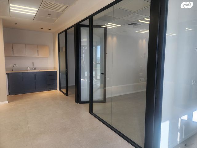 משרדים, הוד השרון