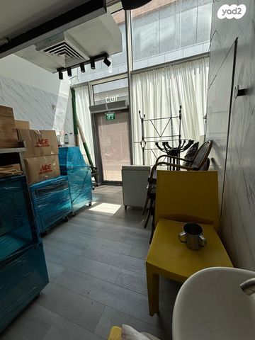 חנויות/ שטח מסחרי, המלאכה 4, אזור תעשיה ספיר, נתניה