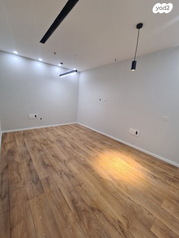 משרדים, התוכנה 4, עפולה