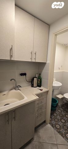 משרדים, חסן שוקרי, הדר מרכז, חיפה