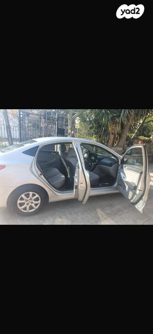 יונדאי אקסנט i25