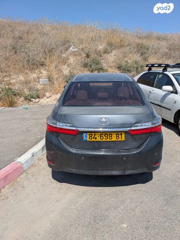 טויוטה קורולה