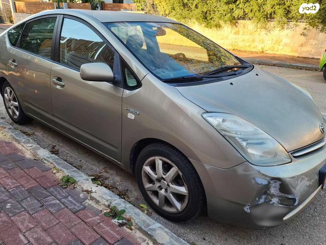 מודעת רכב טויוטה פריוס