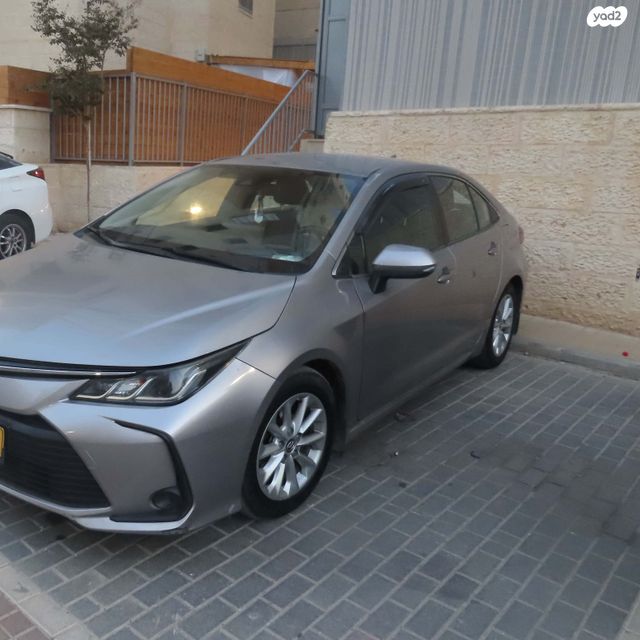 טויוטה קורולה