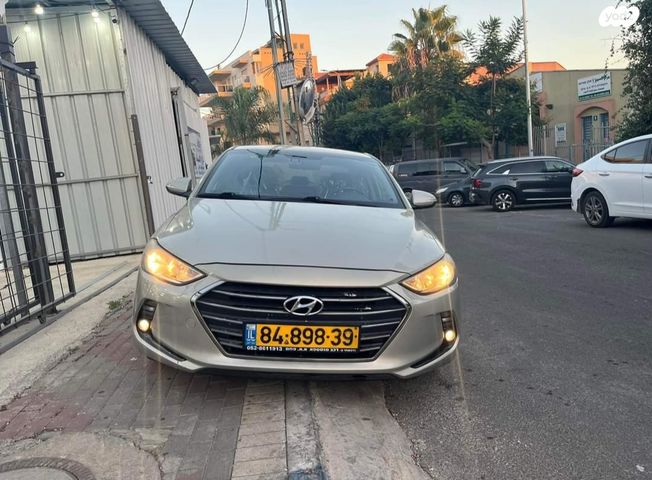 יונדאי אלנטרה