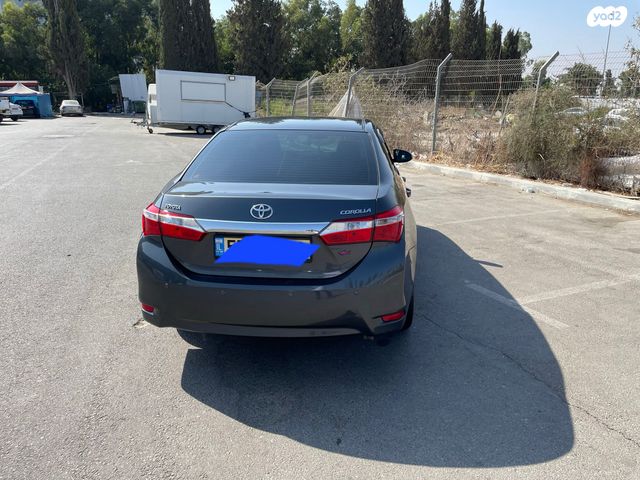 טויוטה קורולה