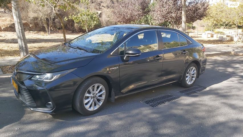 טויוטה קורולה