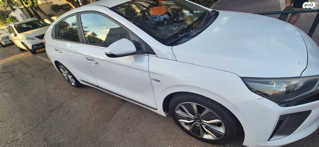 מודעת רכב יונדאי איוניק