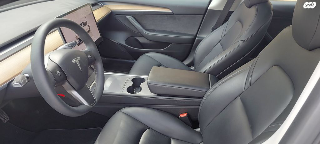 מודעת רכב טסלה מודל 3