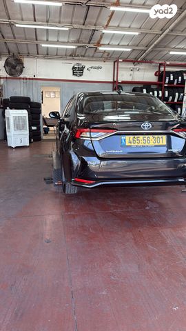 טויוטה קורולה