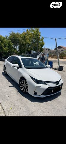 טויוטה קורולה